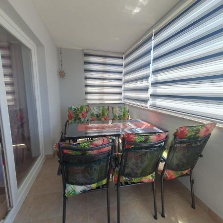 Apartman Jaca Apartment ลิฟโน ภายนอก รูปภาพ